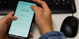 Restrição no uso de celulares em sala de aula afeta seis de cada dez instituições escolares