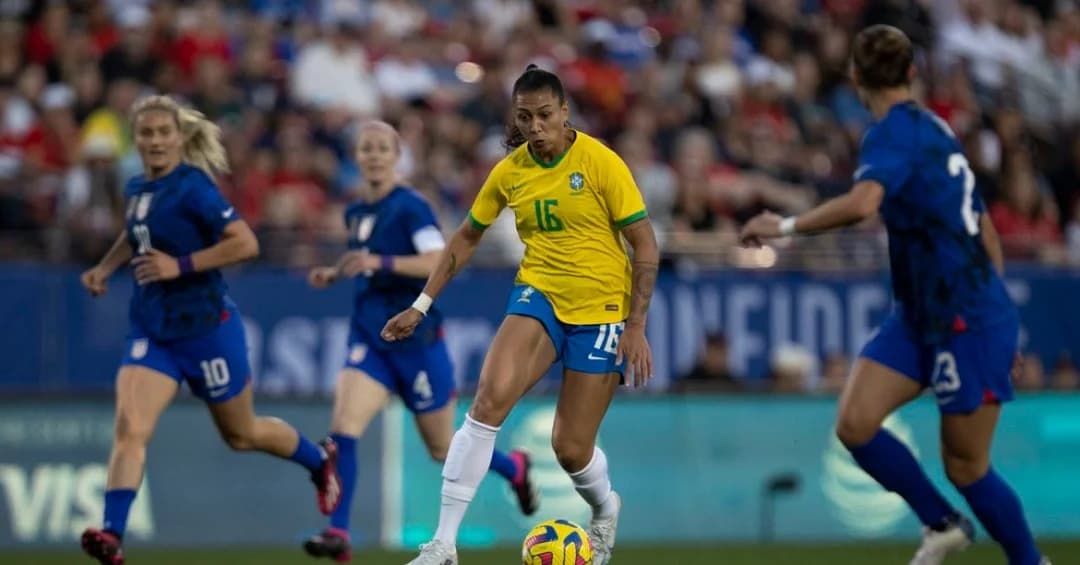 Fifa implementa reformas inovadoras para melhor proteção de jogadoras e técnicas