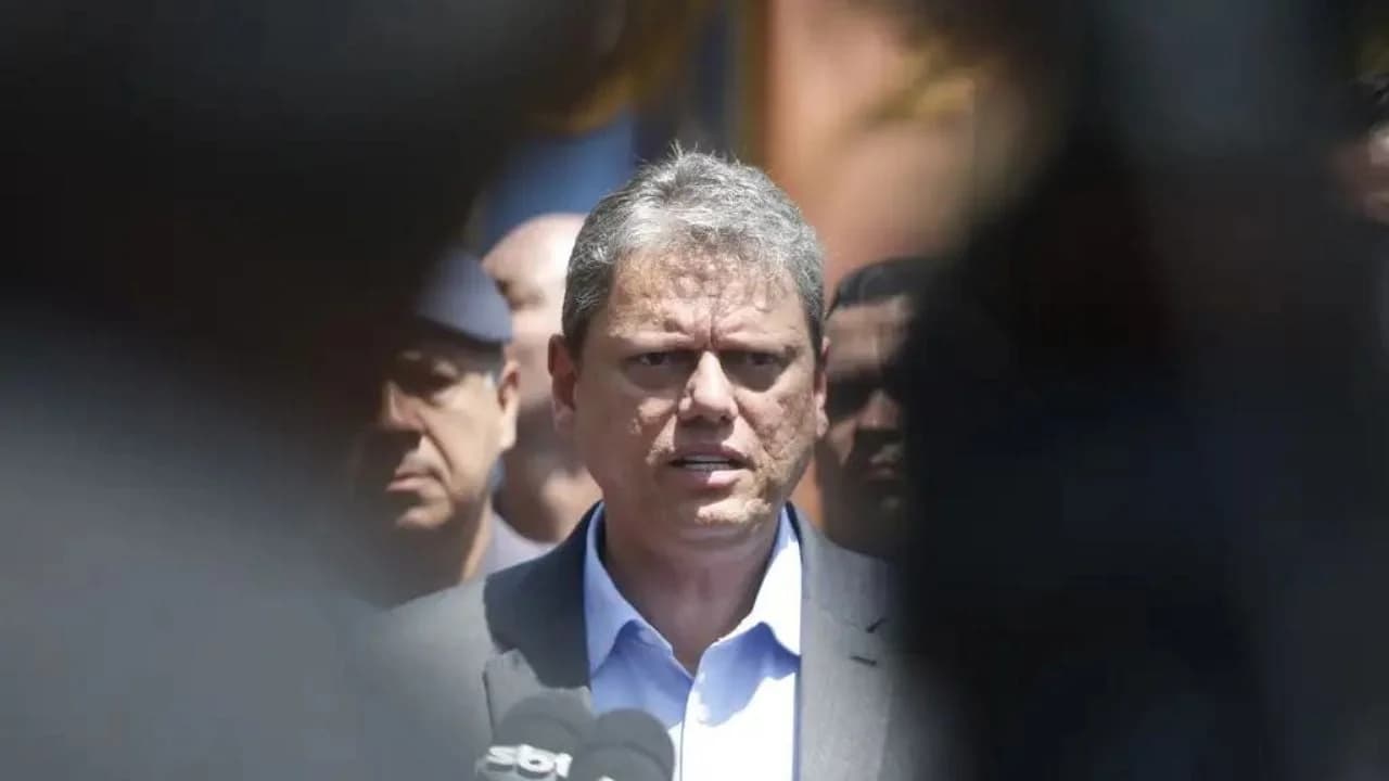 Atitude irresponsável de Tarcísio incentiva violência policial, diz Ouvidor da PM de SP