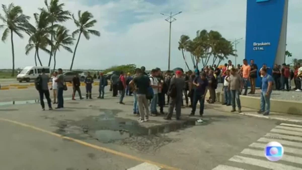 PF investiga crimes na exploração de sal-gema em Maceió.