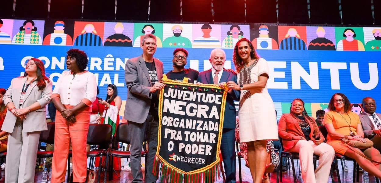 Lula incita a juventude a serem mais politizados, combater o racismo e promover diálogo