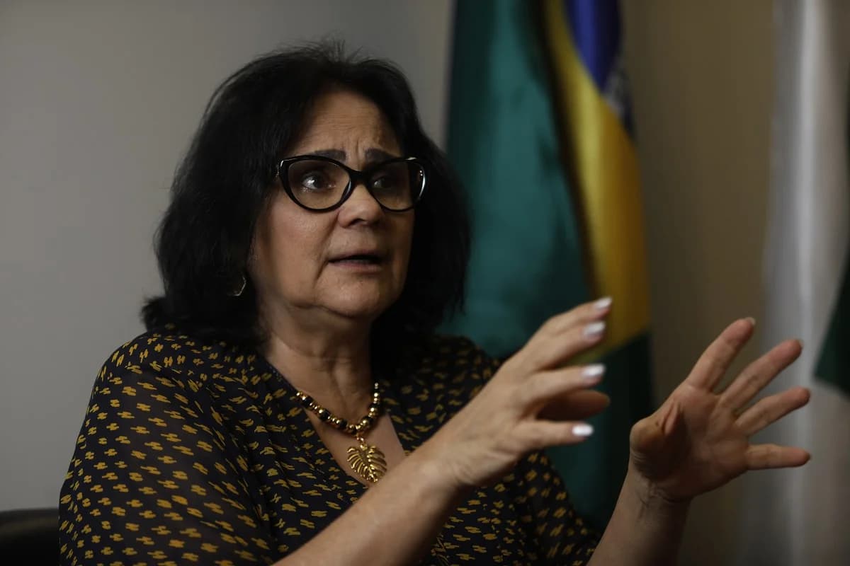 Herpes Zooster não resistiu a Damares, que segue bem e recebe alta