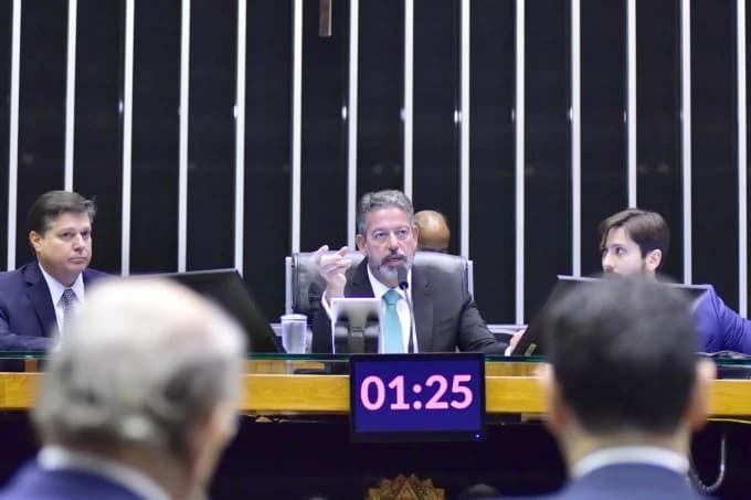 Câmara dos Deputados vota a reforma tributária; acompanhe