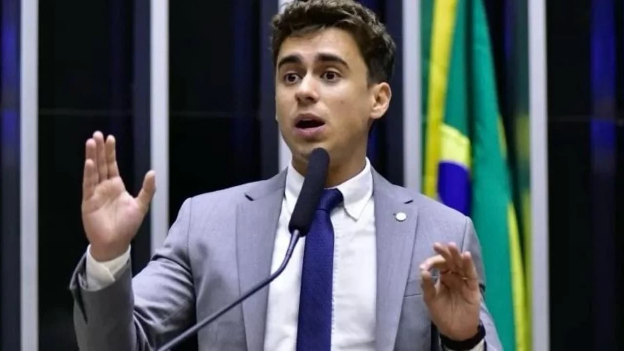 Justiça condena Nikolas Ferreira por racismo contra psicóloga trans