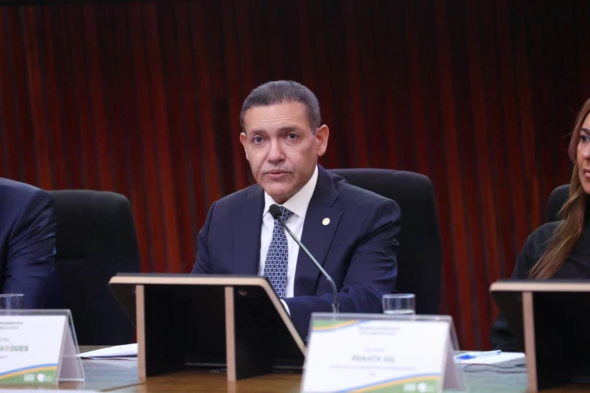 Decisões concentradas no TSE acendem alerta para 2026