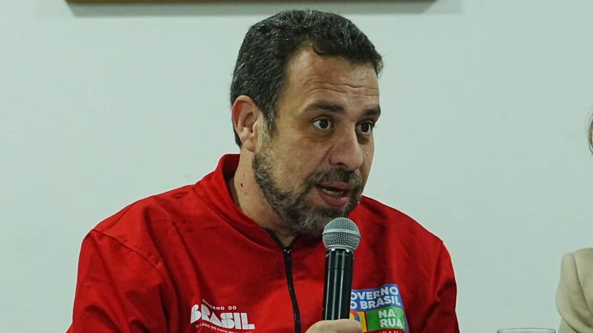 Boulos expõe cinismo de Flávio Bolsonaro e alerta para risco nas eleições