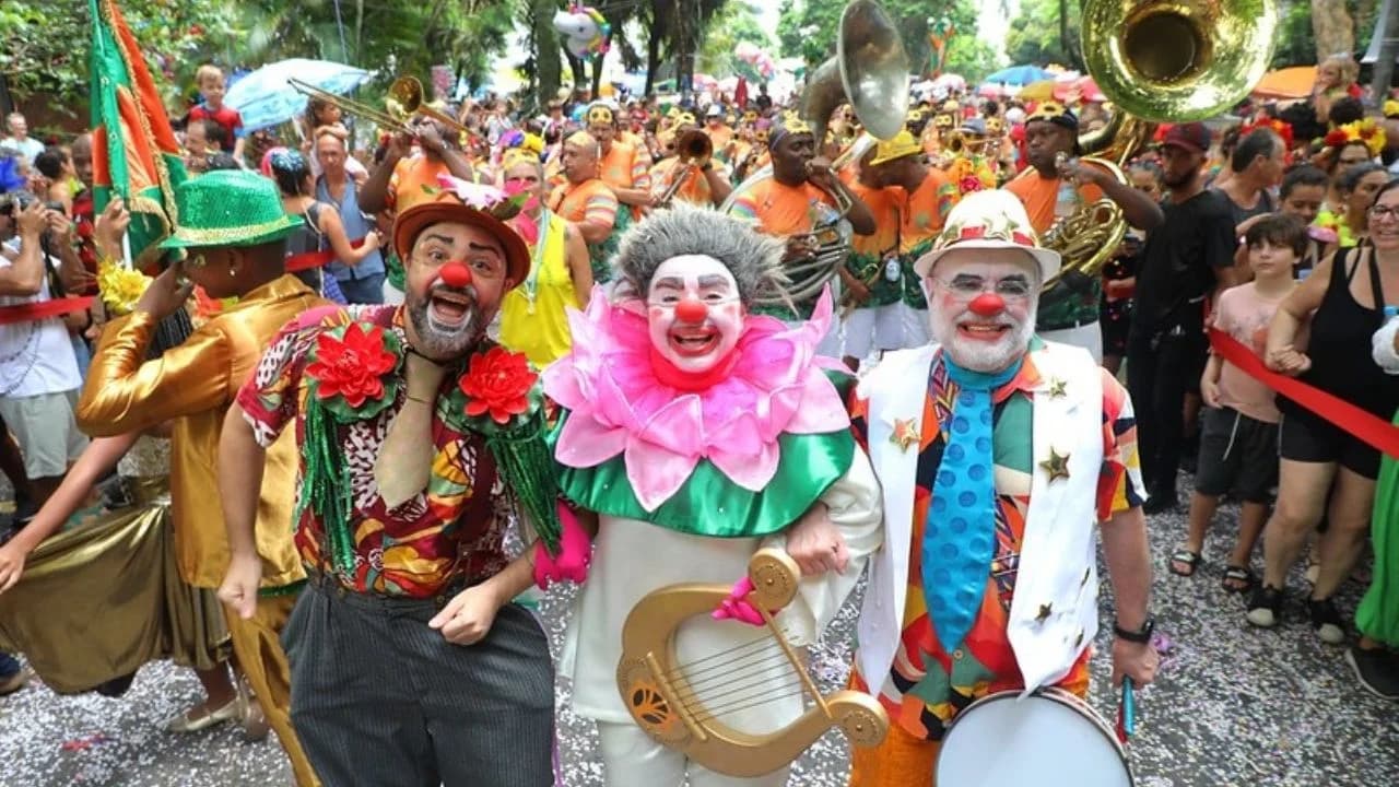 Revelamos a agenda dos blocos carnavalescos nas capitais em 2024
