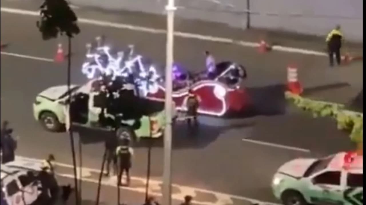 Trenó do Papai Noel é detido em blitz na Bahia e viraliza na internet
