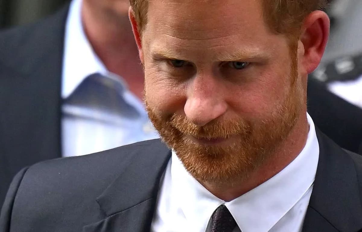 Harry, herdeiro do trono britânico, é obrigado a pagar R$ 300 mil a tabloide