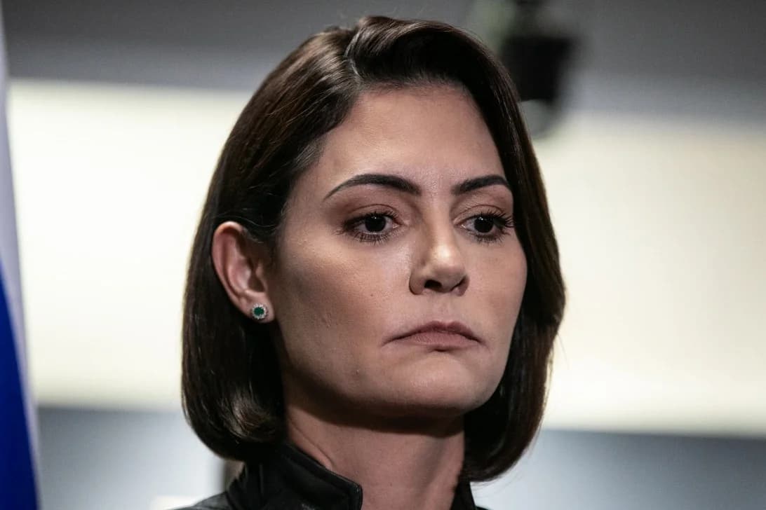 Racha no clã: Michelle impõe freio aos filhos de Bolsonaro