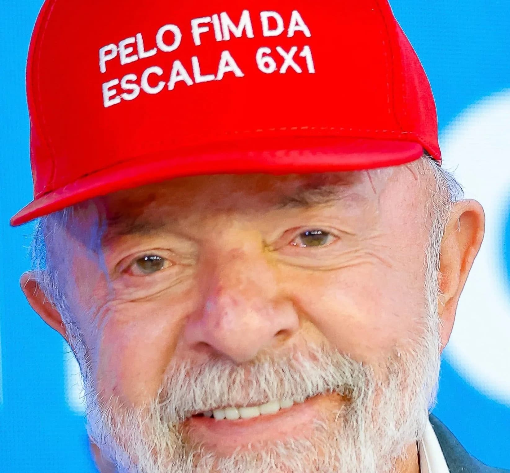 Senado põe fim à escala 6×1; Lula celebra