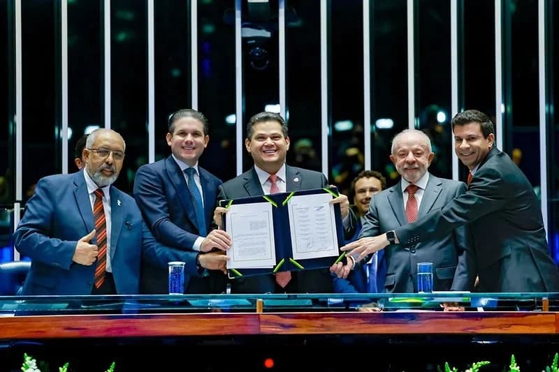 Fim da escala 6x1: Lula desmascara mentira sobre crise em empresas