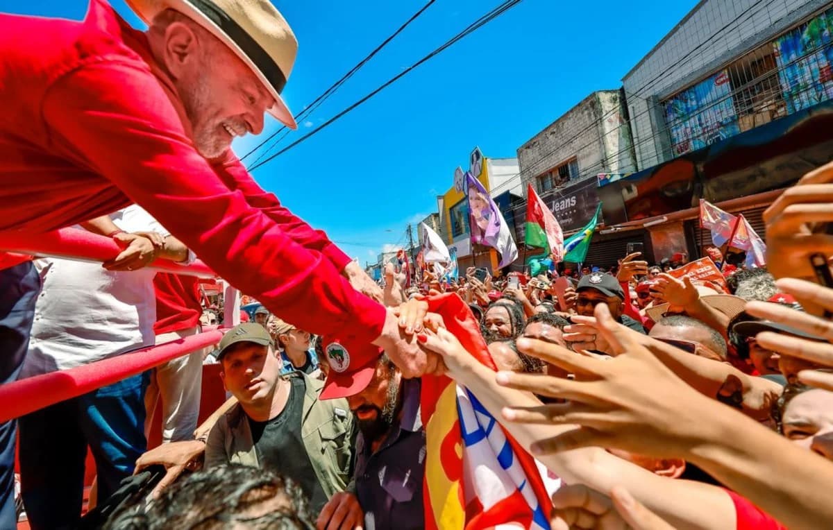 Alerta máximo: bolsonaristas ameaçam o fim da escala 6x1, avisa Lula