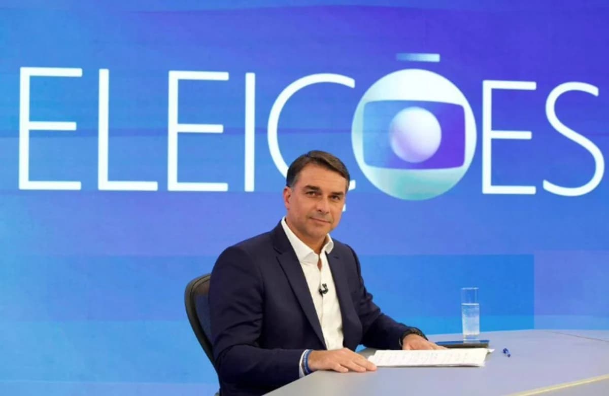 Almoço entre cúpula da Globo e Flávio Bolsonaro acende alerta na campanha de Lula