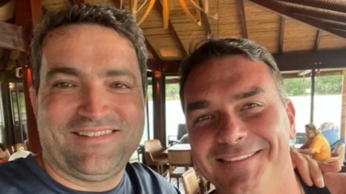 Escândalo atinge Flávio Bolsonaro com investigação da PF sobre lavagem bilionária